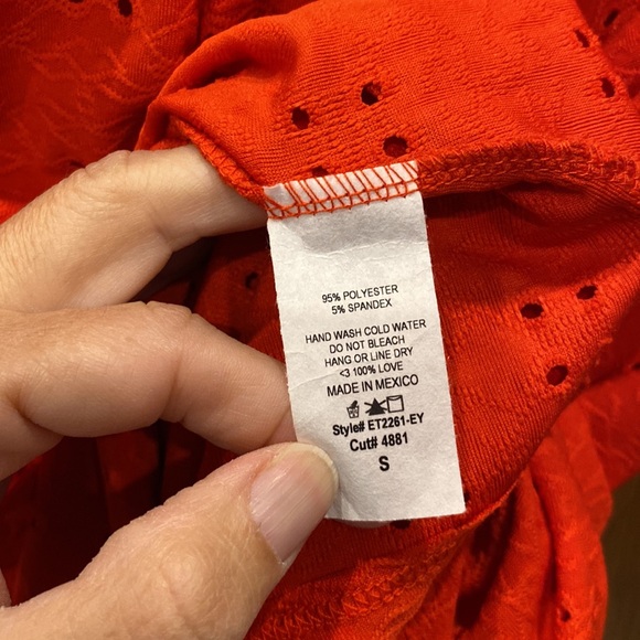 NWT Like Love eyelet top size small - Picture 3 of 4